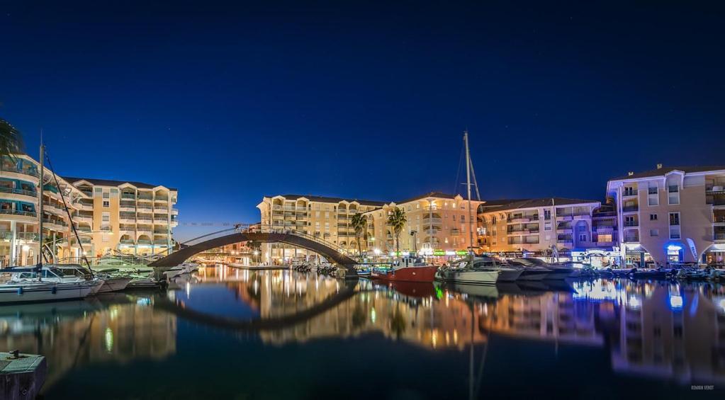 Appartement Frejus Avec Jardin, Piscine, Plage, Tennis Exteriör bild