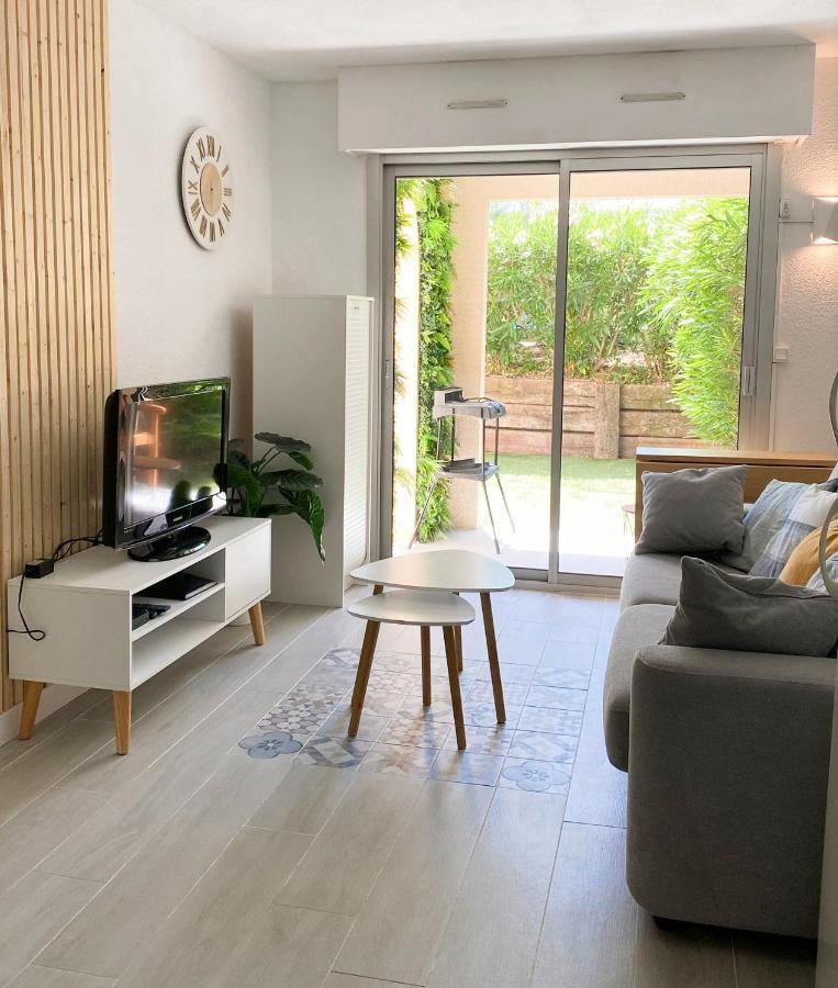 Appartement Frejus Avec Jardin, Piscine, Plage, Tennis Exteriör bild