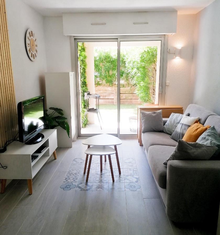 Appartement Frejus Avec Jardin, Piscine, Plage, Tennis Exteriör bild
